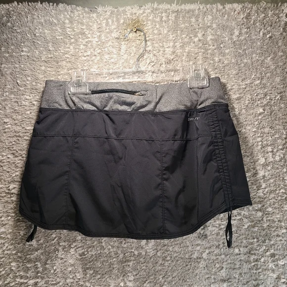 Nike Skort Skirt Medium Women Black Pull On Elastic Waist Back Pocket Ruched - Picture 2 of 8